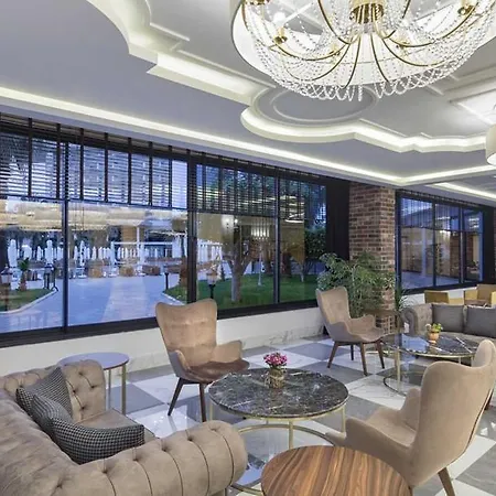 Royal Garden 5* Konaklı