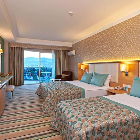Hotel Royal Garden Konaklı