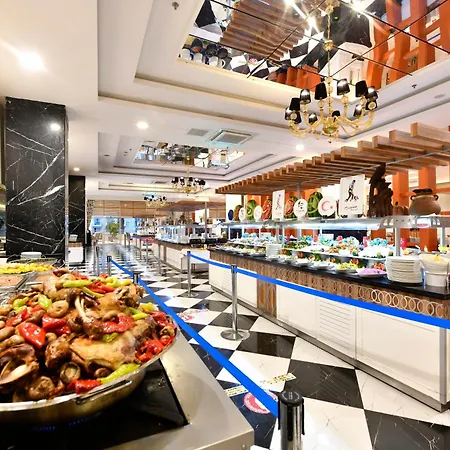 Royal Garden Hotel