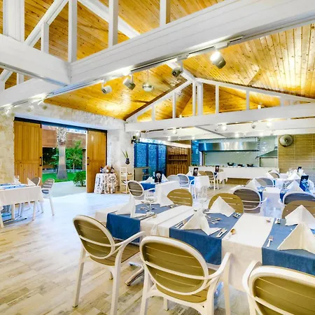 Royal Garden Hotel