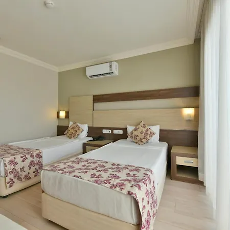 Royal Garden Hotel Konaklı