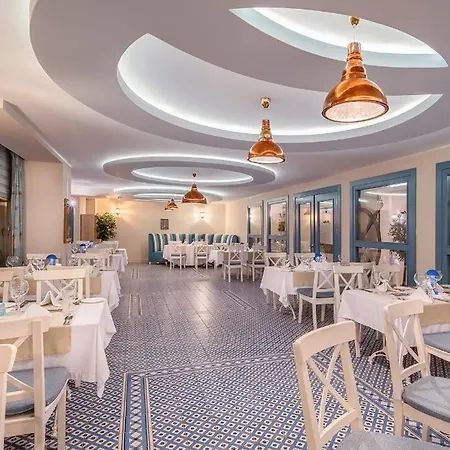 Szálloda Royal Garden Konaklı