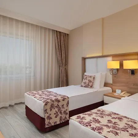 Royal Garden Hotel 5*