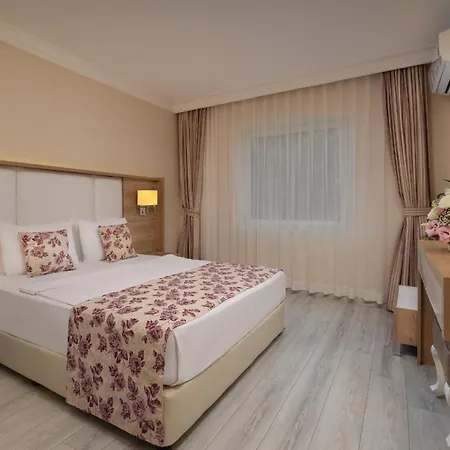 Szálloda Royal Garden 5*