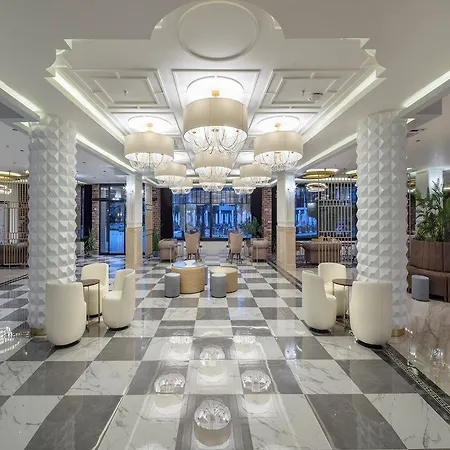 Hotel Royal Garden Konaklı