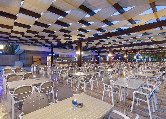 Royal Garden كوناكلي