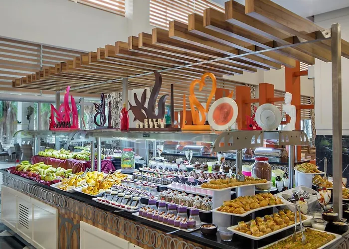 Royal Garden 5* كوناكلي