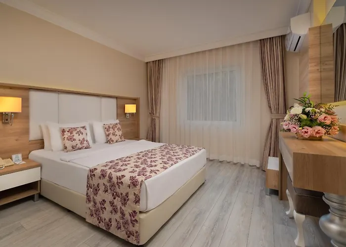 فندق Royal Garden 5*