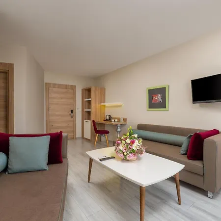 Royal Garden Hotel Konaklı
