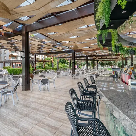 מלון Royal Garden