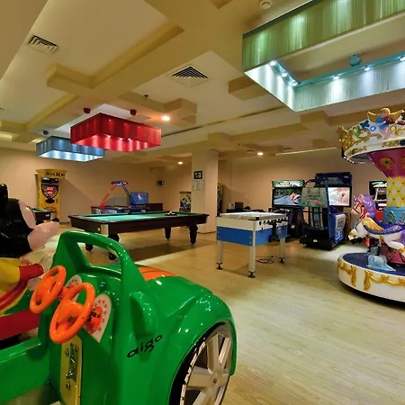 Royal Garden Hotel