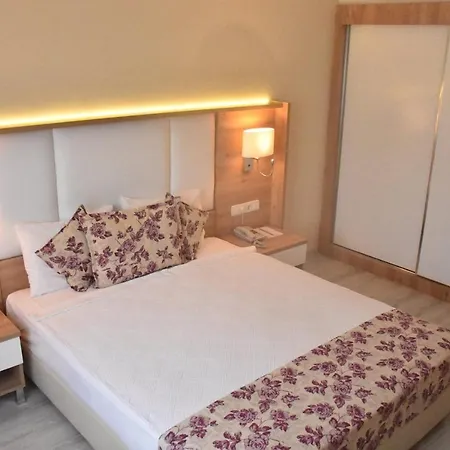 Royal Garden Hotel Konaklı