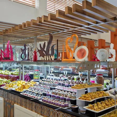 Royal Garden 5* Konaklı