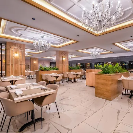 Hotel Royal Garden Konaklı