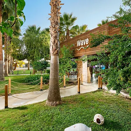 Ξενοδοχείο Royal Garden Konaklı